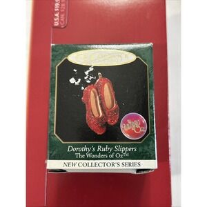 Hallmark Keepsake Ornament Dorothy's Ruby Slippers The Wonders Of Oz #1 1998 Vtg